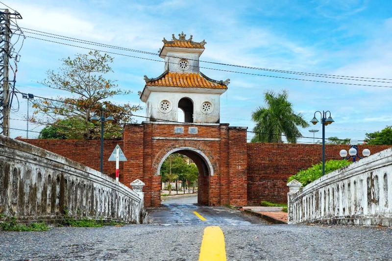 Thành cổ Đồng Hới, minh chứng cho lịch sử Bắc tiến hào hùng của 9 đời chúa Nguyễn.