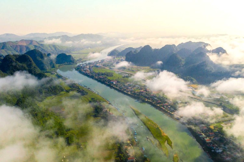 Sông Son Quảng Bình hùng vĩ.