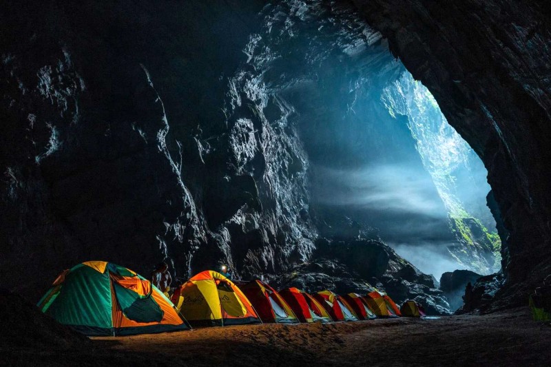 Bãi trại Hố Sụt 1, Hang Sơn Đoòng
