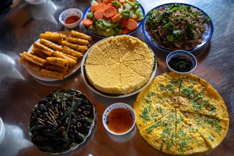 Bữa tối giản dị, ngon miệng của người Nguồn.